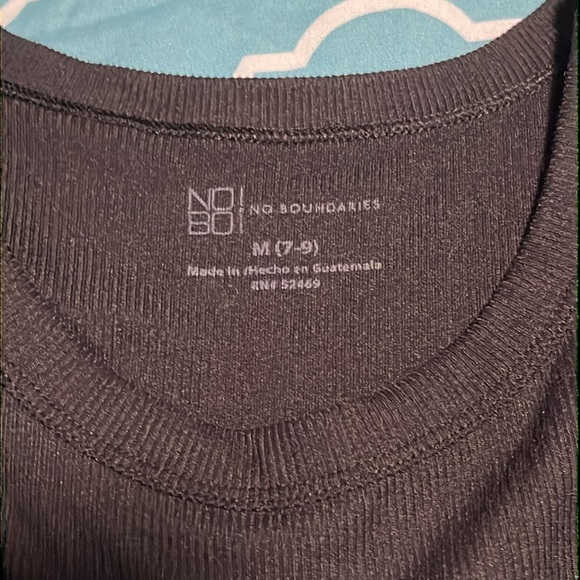 basic black long sleeve - Picture 2 of 3